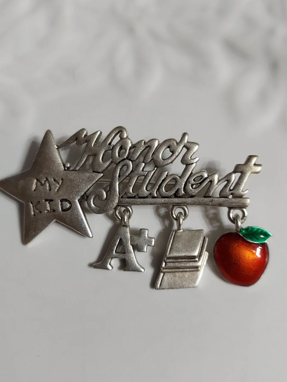Vintage Danecraft Frosty Silver Tone/*My Kid Honor Student' Enamel Charm Brooch